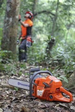 Husqvarna 365 Zaag Sawmill Tot 50cm 14 Husqvarna 365 Zaag Sawmill Tot 50cm -Husqvarna || Gardena Verkoop 966428318 2 HUSQVARNA2036520X TORQ20KETTINGZAAG20 2045CM204.920PK