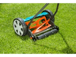 Gardena Maaier 330 Classic Actie Met Bak -Husqvarna || Gardena Verkoop 967093401 7 GARDENA20KOOIMES20MAAIER2033020CLASSIC