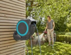 Gardena Wandslangenbox 15 Rollup S Blauw -Husqvarna || Gardena Verkoop 970472701 4 GARDENA20WANDSLANGENBOX201520ROLLUP20S20BLAUW