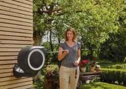 Gardena Wandslangenbox 15 Rollup S Wit -Husqvarna || Gardena Verkoop 970472801 4 GARDENA20WANDSLANGENBOX201520ROLLUP20S20WIT