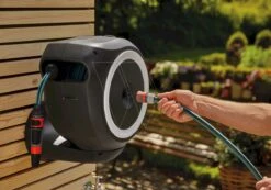 Gardena Wandslangenbox 15 Rollup S Wit -Husqvarna || Gardena Verkoop 970472801 5 GARDENA20WANDSLANGENBOX201520ROLLUP20S20WIT