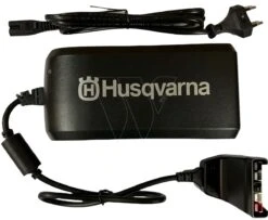 Husqvarna 215iltrimmer + Accu B140 + C80 -Husqvarna || Gardena Verkoop 970536003 8 HUSQVARNA20215IL20ACCU20TRIMMER20INCLUSIEF20B14020C80